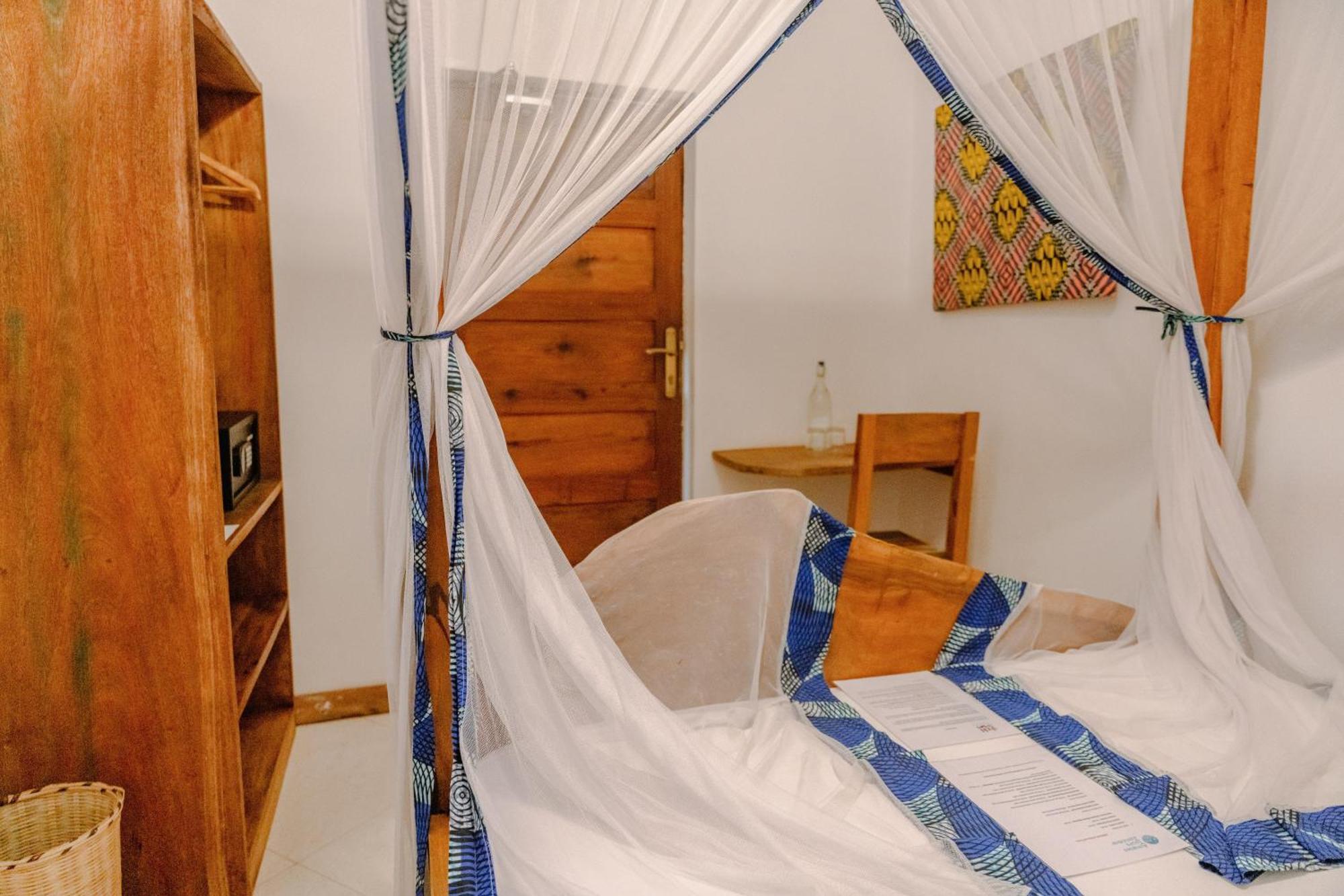 Shoki Shoki Stone Town Hotel 2*